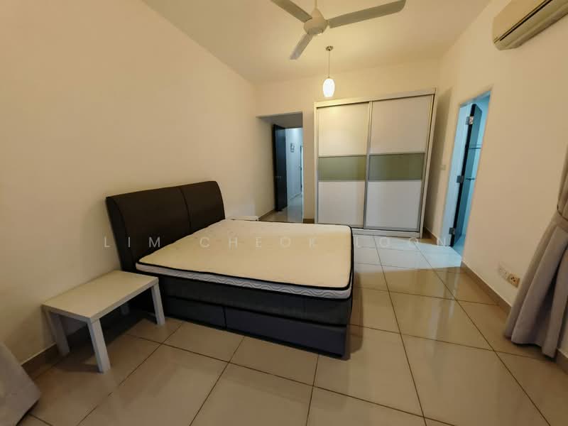 Condominium for Sale at Surin Condominium - Lim Cheok Loon - Bedroom - PropertyGuru.com.my