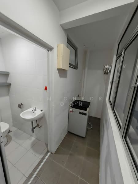 Condominium for Sale at Surin Condominium - Lim Cheok Loon - Bathroom - PropertyGuru.com.my