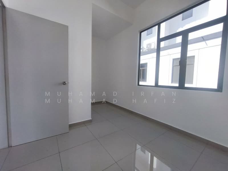 Rumah Teres untuk Dijual di Eco Grandeur (Puncak Alam) - Muhamad Irfan Muhamad Hafiz - Bedroom - PropertyGuru.com.my