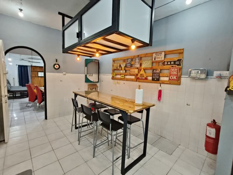 2-storey Terraced House for Rent in Taman Sungai Besi Indah (Seri Kembangan) - Henry Chia - Kitchen - PropertyGuru.com.my