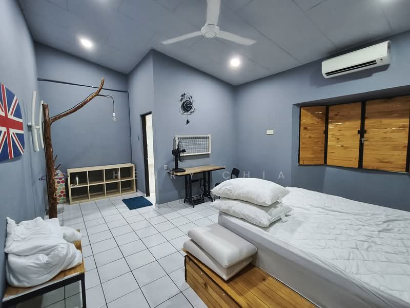 2-storey Terraced House for Rent in Taman Sungai Besi Indah (Seri Kembangan) - Henry Chia - Bedroom - PropertyGuru.com.my