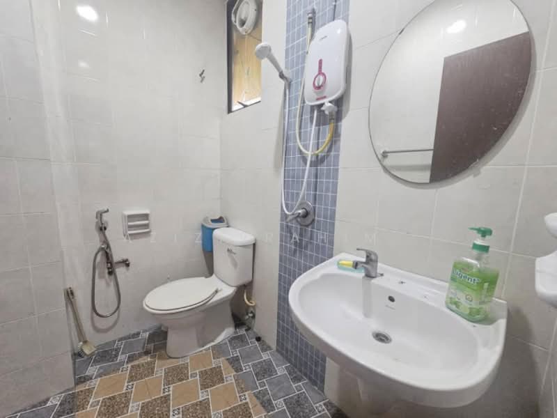 2-storey Terraced House for Sale in Putrajaya (Putrajaya) - Azizirrahim . - Bathroom - PropertyGuru.com.my