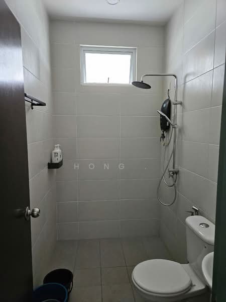 Semi-Detached House for Sale in Hijauan Valdor (Sungai Jawi) - Hong . - Bathroom - PropertyGuru.com.my