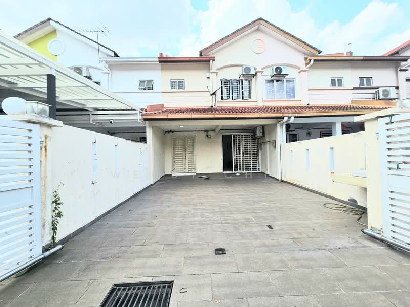 2-storey Terraced House for Sale in TAMAN PUCHONG UTAMA (Puchong) - Wendy Chin - Exterior - PropertyGuru.com.my