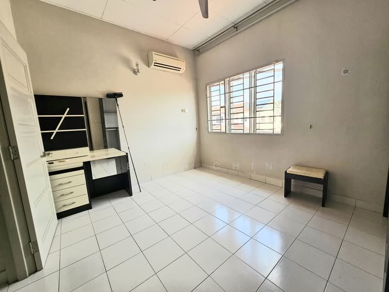 2-storey Terraced House for Sale in TAMAN PUCHONG UTAMA (Puchong) - Wendy Chin - Interior - PropertyGuru.com.my