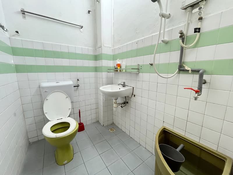 Rumah Teres 2 Tingkat untuk Dijual di Taman Chi Liung (Klang) - Anddy Gan - Bathroom - PropertyGuru.com.my