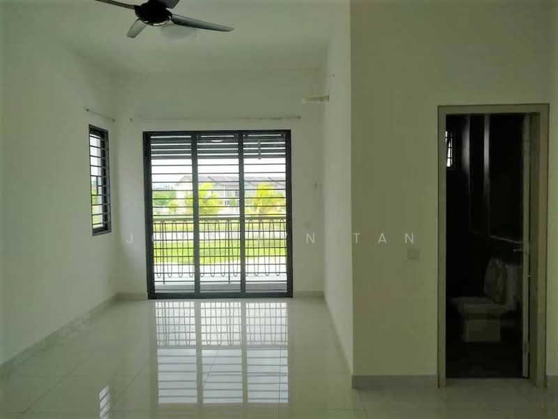 Semi-Detached House for Rent in Telok Panglima Garang (Selangor) - Joycelyn Tan - Living Room - PropertyGuru.com.my