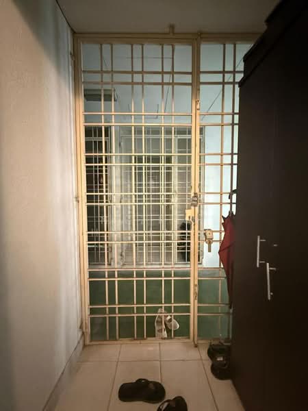 Kondominium untuk Dijual di Vista Millennium Condominium - Nazrin Hakimin - Entrance - PropertyGuru.com.my