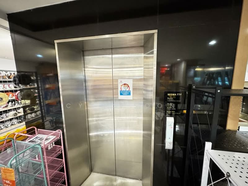 Detached Factory for Sale in Rawang (Selangor) - Cyrus Soon - Lobby - PropertyGuru.com.my