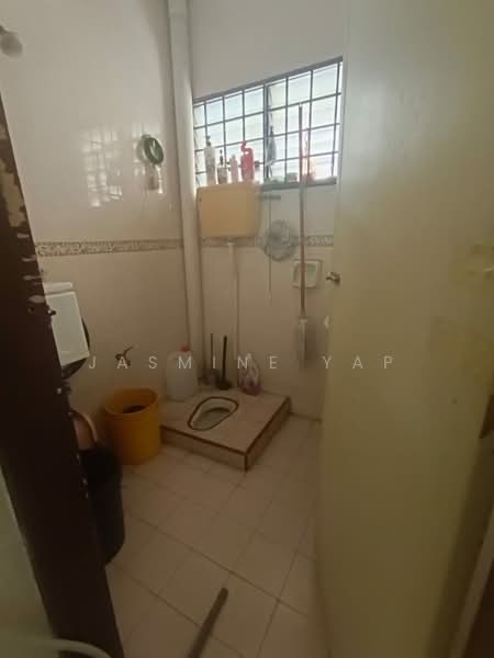 Rumah Teres 2 Tingkat untuk Dijual di Taman Mutiara Bukit Kemuning (Shah Alam) - Jasmine Yap - Bathroom - PropertyGuru.com.my