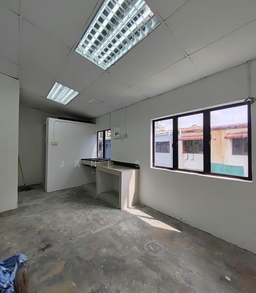 Factory for Rent in Jalan Klang Lama (Old Klang Road) (Kuala Lumpur) - Jane Shoo - Interior - PropertyGuru.com.my