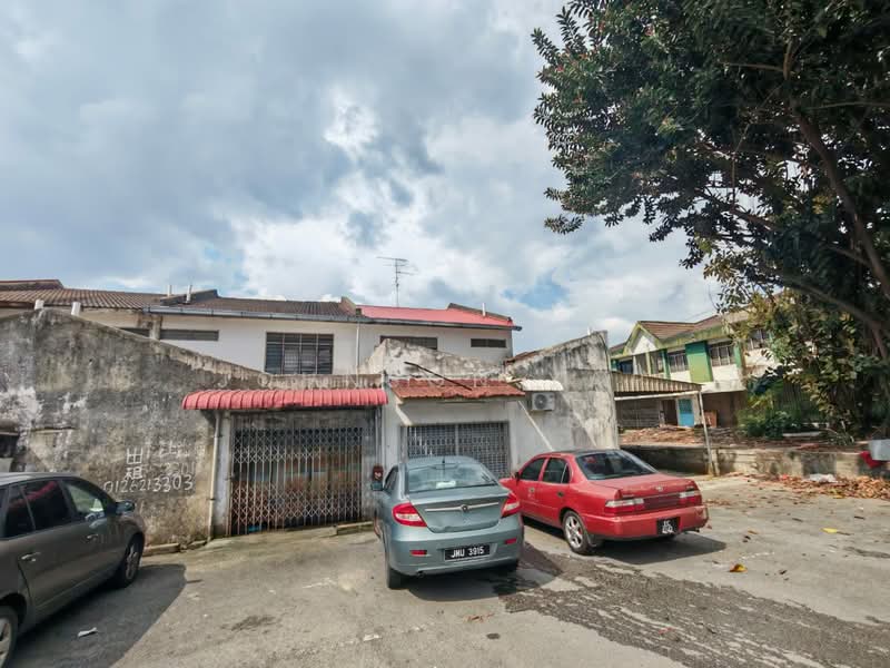 Shop for Sale in Taman Damai Jaya (Skudai) - Johnson Yap - Exterior - PropertyGuru.com.my