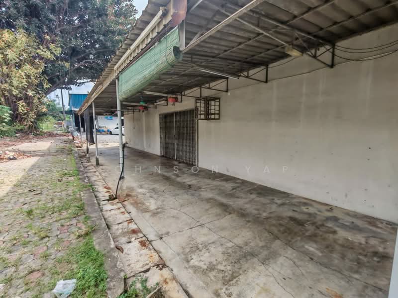 Shop for Sale in Taman Damai Jaya (Skudai) - Johnson Yap - Exterior - PropertyGuru.com.my