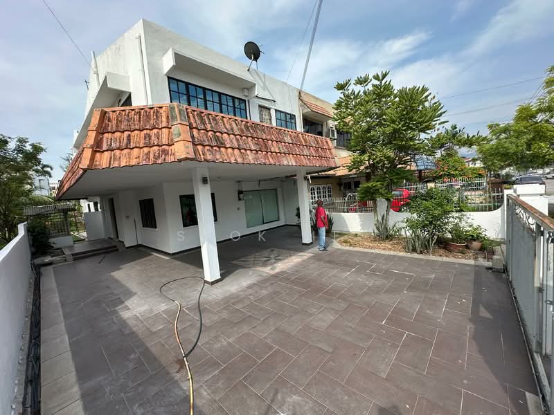 Semi-Detached House for Sale in Taman Westpool (Ipoh) - Sook Mei - Exterior - PropertyGuru.com.my