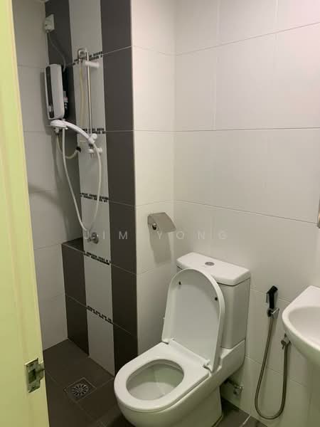 Service Residence for Rent at Zeva @ Equine South - Jim Yong - Bathroom - PropertyGuru.com.my
