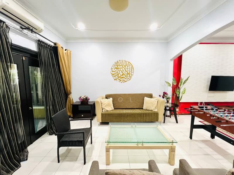 2-storey Terraced House for Sale in Kota Damansara (Selangor) - Azizol . - Living Room - PropertyGuru.com.my