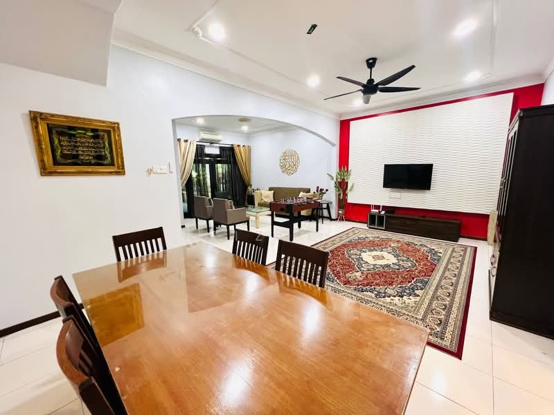 2-storey Terraced House for Sale in Kota Damansara (Selangor) - Azizol . - Living Room - PropertyGuru.com.my