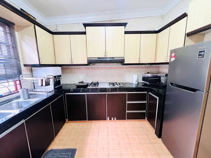 2-storey Terraced House for Sale in Kota Damansara (Selangor) - Azizol . - Kitchen - PropertyGuru.com.my