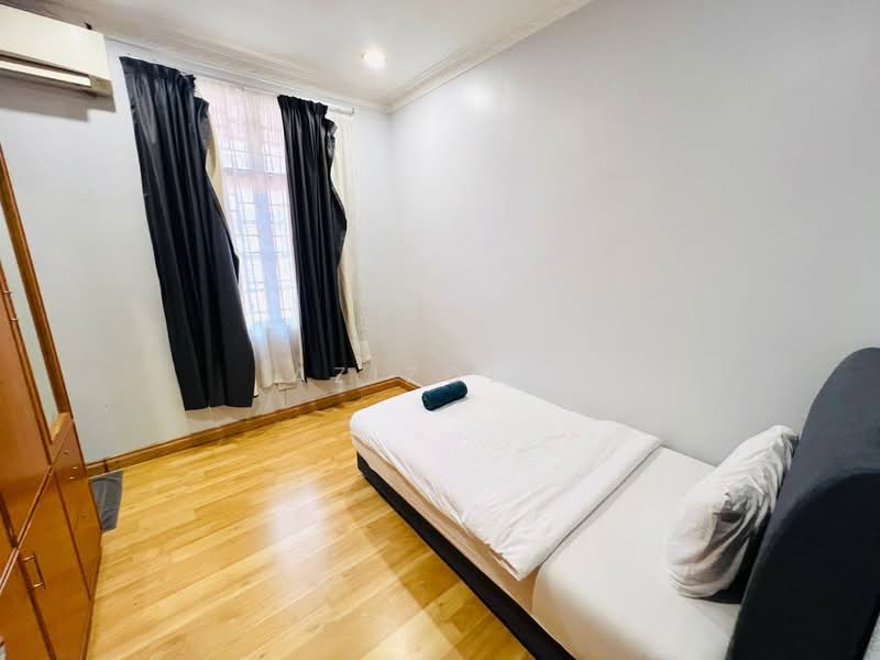 2-storey Terraced House for Sale in Kota Damansara (Selangor) - Azizol . - Bedroom - PropertyGuru.com.my