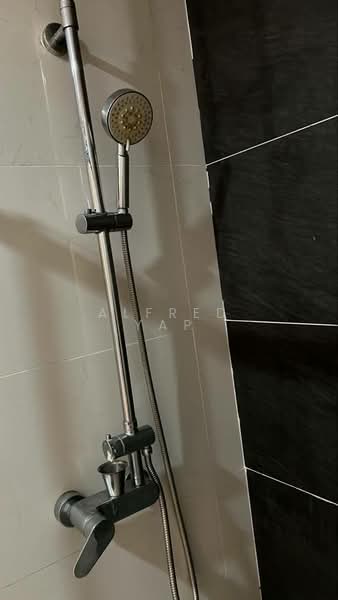 Condominium for Rent at Amberside @ Country Garden Danga Bay - Alfred Yap - Bathroom - PropertyGuru.com.my