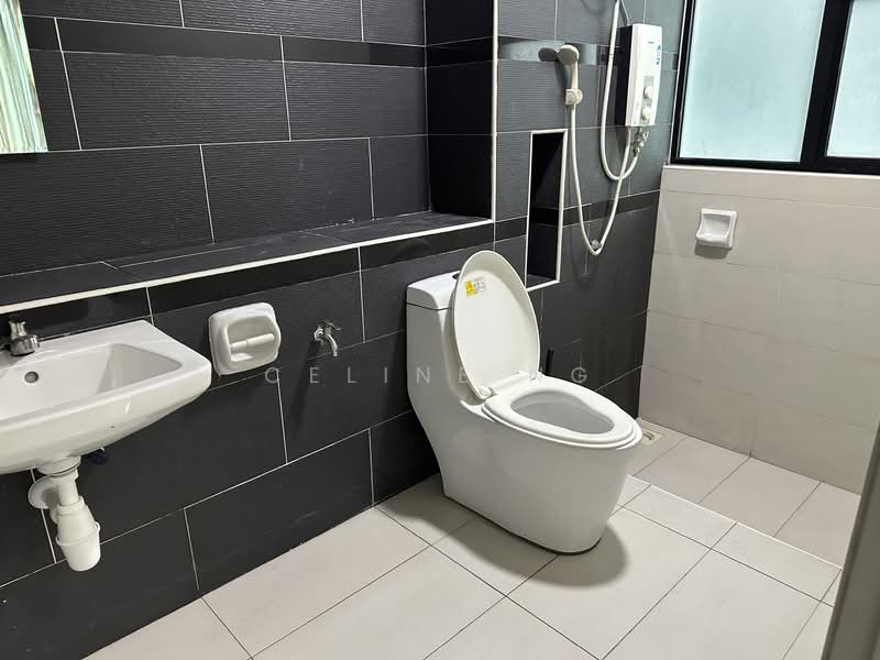 Service Residence for Sale at The Sky Executive Suites - Celine Ng - Bathroom - PropertyGuru.com.my