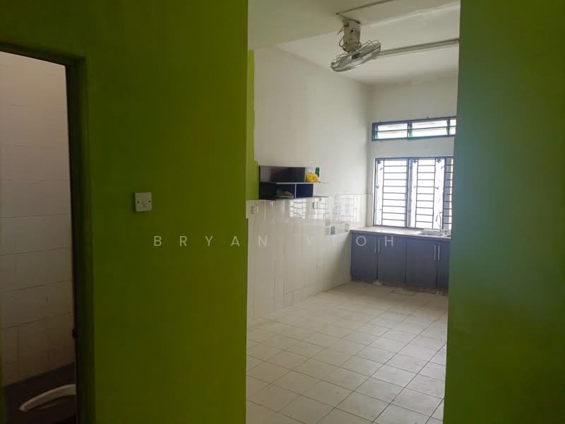Rumah Teres 1-Tingkat untuk Dijual di Kampung Jalan Kebun (Shah Alam) - Bryan Yeoh - Kitchen - PropertyGuru.com.my