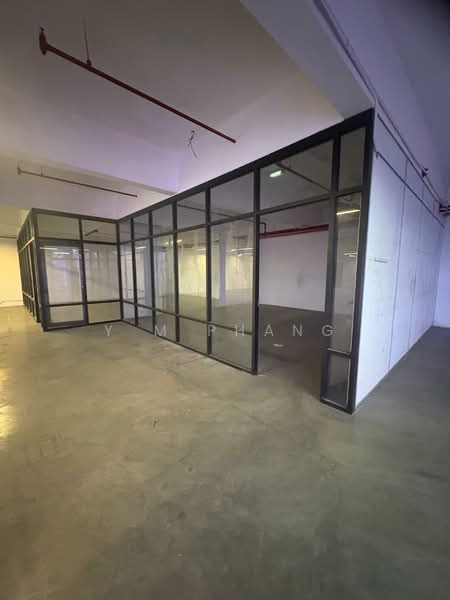 Warehouse for Rent in Taman Perindustrian Puchong Utama (Puchong) - Y M Phang - Interior - PropertyGuru.com.my
