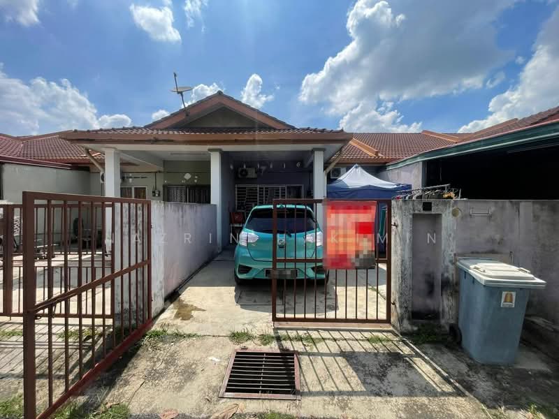 1-storey Terraced House for Sale in Kampung Teluk Panglima Garang (Telok Panglima Garang) - Nazrin Hakimin - Exterior - PropertyGuru.com.my
