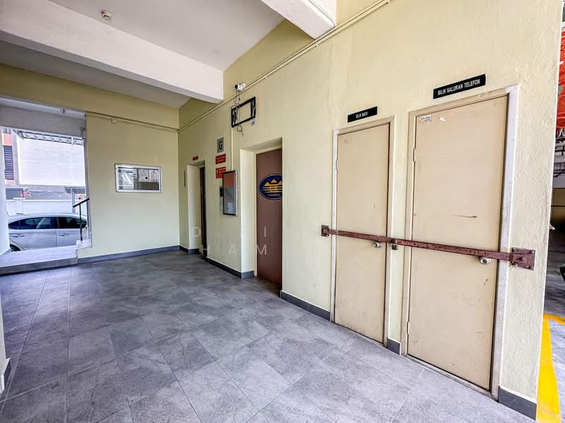 Apartment for Sale at Casa Riana - Ahmad Fikri Amer Hamzah - Entrance - PropertyGuru.com.my