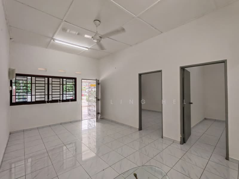 1-storey Terraced House for Rent in Taman Iskandar (Johor Bahru) - Ching Ling Hel - PropertyGuru.com.my