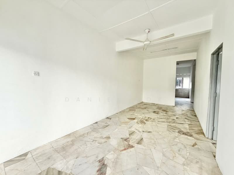 1-storey Terraced House for Sale in Taman Dato' Hormat (Telok Panglima Garang) - Daniel Kok - Interior - PropertyGuru.com.my