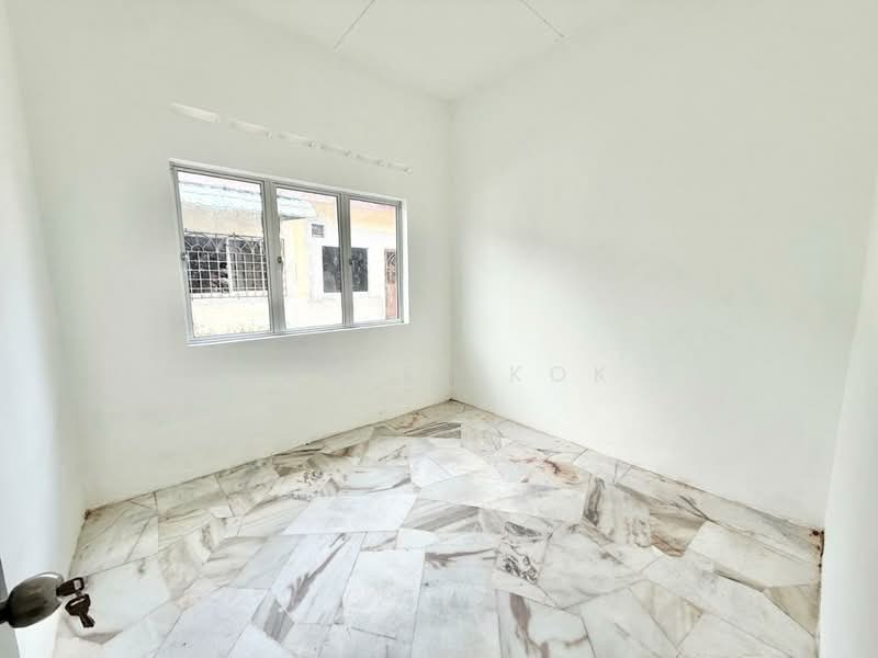 1-storey Terraced House for Sale in Taman Dato' Hormat (Telok Panglima Garang) - Daniel Kok - Interior - PropertyGuru.com.my