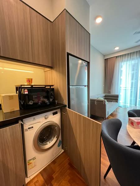 Servis Apartment untuk Disewa di Bloomsvale Menara Vista Petaling - Volster Leng - Living Room - PropertyGuru.com.my