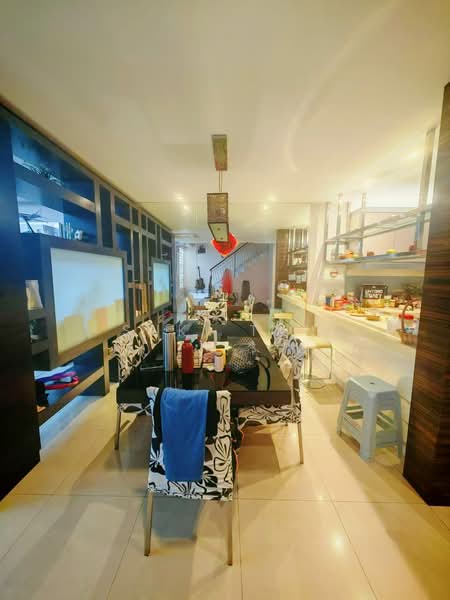 3-storey Terraced House for Sale in Kepong (Kuala Lumpur) - Suki Tan - Dining Room - PropertyGuru.com.my