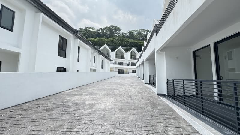 3-storey Terraced House for Sale in Damansara Perdana (Selangor) - Amelie Tan - Exterior - PropertyGuru.com.my