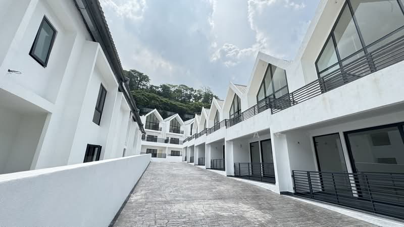 3-storey Terraced House for Sale in Damansara Perdana (Selangor) - Amelie Tan - PropertyGuru.com.my