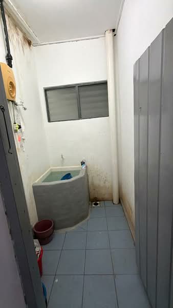 Rumah Flat untuk Dijual di Taman Flora Heights - Joseph Goh - Bathroom - PropertyGuru.com.my