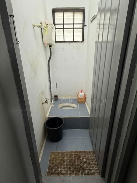 Rumah Flat untuk Dijual di Taman Flora Heights - Joseph Goh - Bathroom - PropertyGuru.com.my