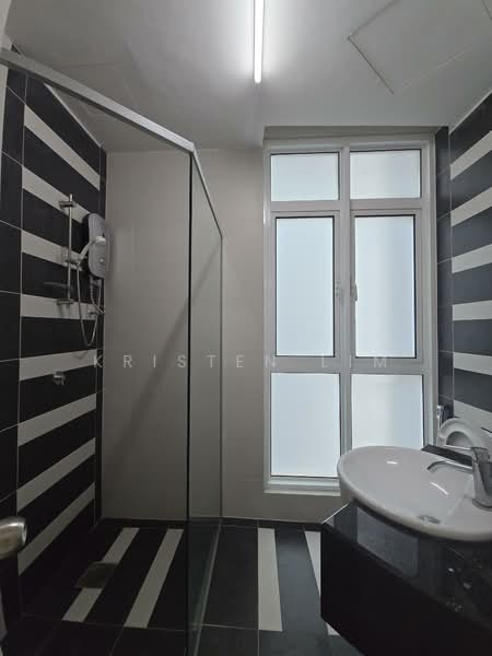 Apartment for Rent at Central Residence @ Sungai Besi - Kristen Lim - Bathroom - PropertyGuru.com.my