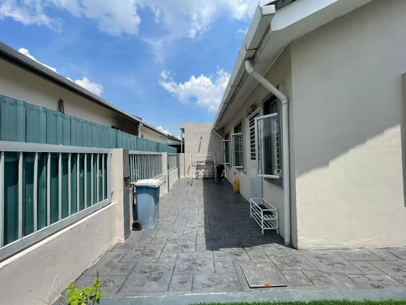 Rumah Teres 1 Tingkat untuk Dijual di Taman Bentara (Kuala Selangor) - Nazrin Hakimin - PropertyGuru.com.my