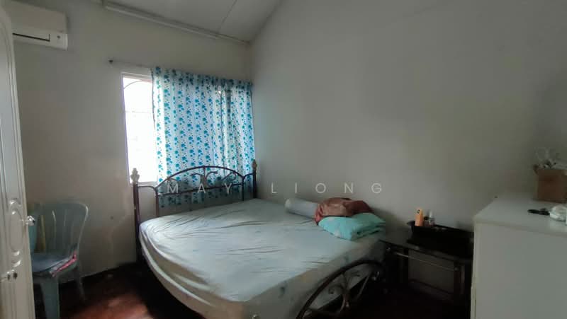 2-storey Terraced House for Sale in Taman Seri Kepong Baru (Kepong) - May Liong - Bedroom - PropertyGuru.com.my
