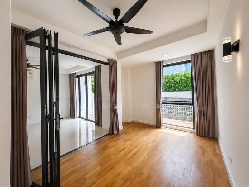 3-storey Terraced House for Sale in Cyberjaya (Selangor) - Izzati Mat - Living Room - PropertyGuru.com.my