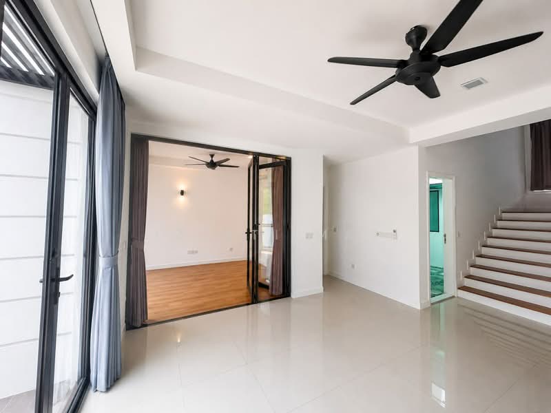 3-storey Terraced House for Sale in Cyberjaya (Selangor) - Izzati Mat - Living Room - PropertyGuru.com.my