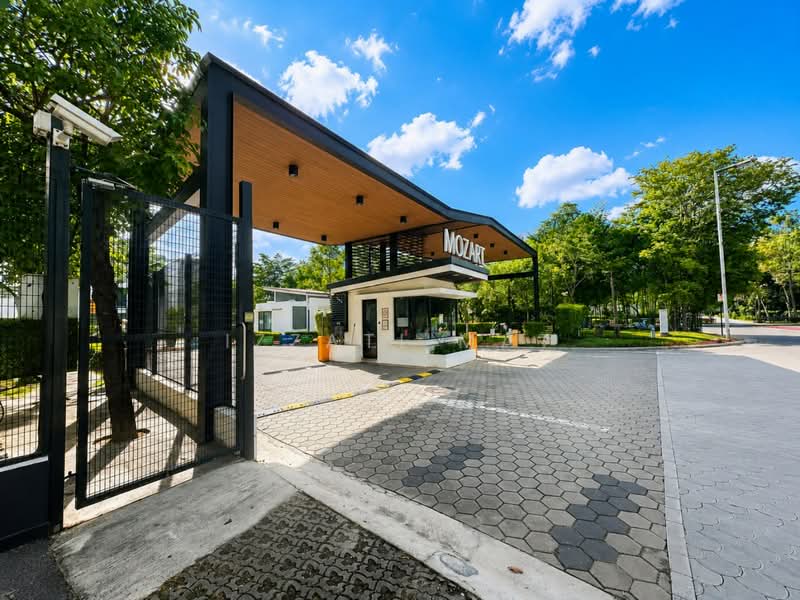 3-storey Terraced House for Sale in Cyberjaya (Selangor) - Izzati Mat - Exterior - PropertyGuru.com.my