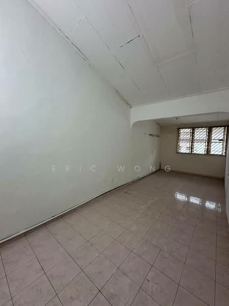 2-storey Terraced House for Rent in Taman Desa Cemerlang (Ulu Tiram) - Eric Wong - Interior - PropertyGuru.com.my