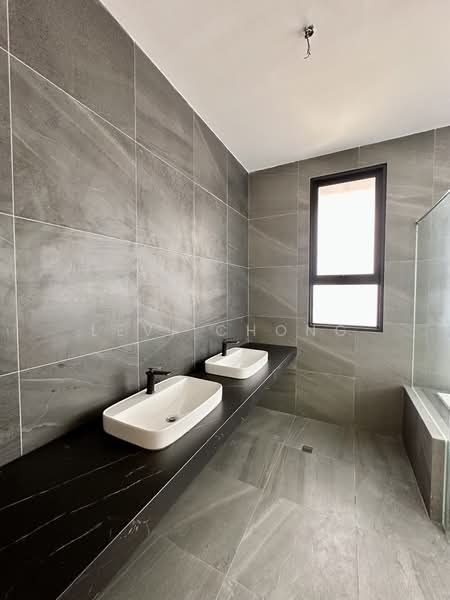Semi-Detached House for Sale in Tiger Lane (Ipoh) - Levi Chong - Bathroom - PropertyGuru.com.my