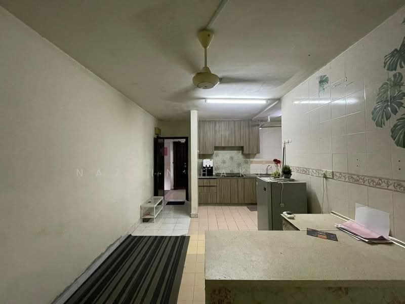 Apartment for Sale at Flora Damansara Apartment - Nazrin Hakimin - Kitchen - PropertyGuru.com.my