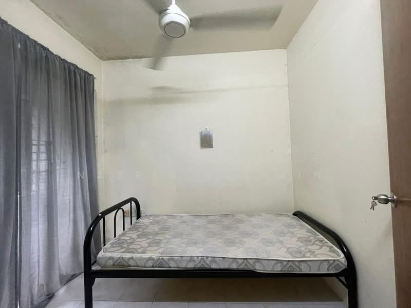 Apartment for Sale at Flora Damansara Apartment - Nazrin Hakimin - Bedroom - PropertyGuru.com.my