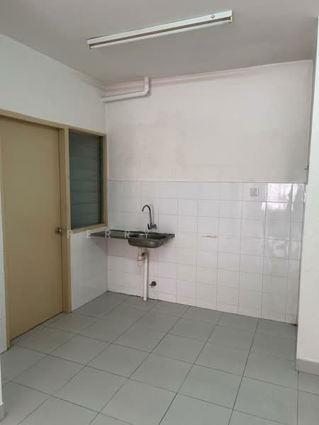 Pangsapuri untuk Disewa di Seri Jati - Perry Chai - Kitchen - PropertyGuru.com.my
