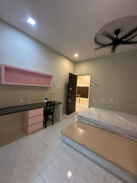 Rumah Teres untuk Disewa di Sutera Damansara (Damansara Damai) - Al Amin Daud - Bedroom - PropertyGuru.com.my